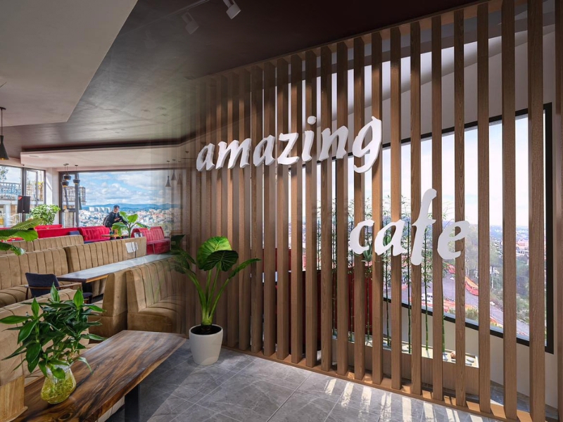 Quán cà phê chill Đà Lạt Amazing Coffee - View thành phố đầy thơ mộng