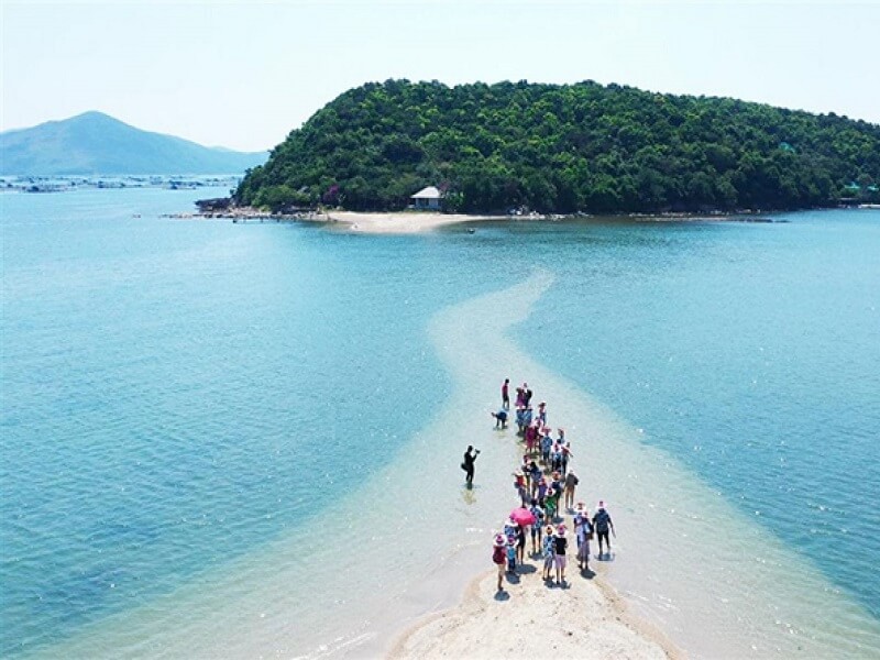 Đảo Nhất Tự Sơn Phú Yên