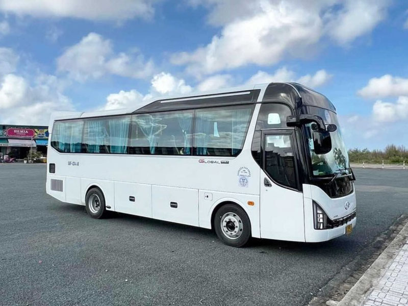Thuê Xe 35 Chỗ Đà Lạt: Di Chuyển Thuận Tiện, An Toàn, Giá Tốt